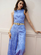 Conjunto 2 Peças com Blusa Cropped Bordada e Calça Pantalona